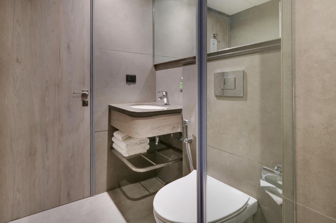 7 Apple Hotel Mahape, Navi Mumbai Eksteriør billede